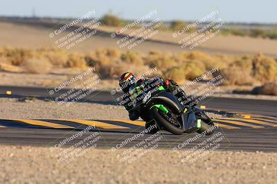 media/Nov-17-2024-CVMA (Sun) [[1fec520723]]/Race 17-Amateur Supersport Middleweight/